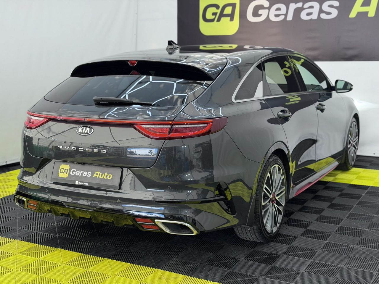 Kia Pro Cee'd | 3