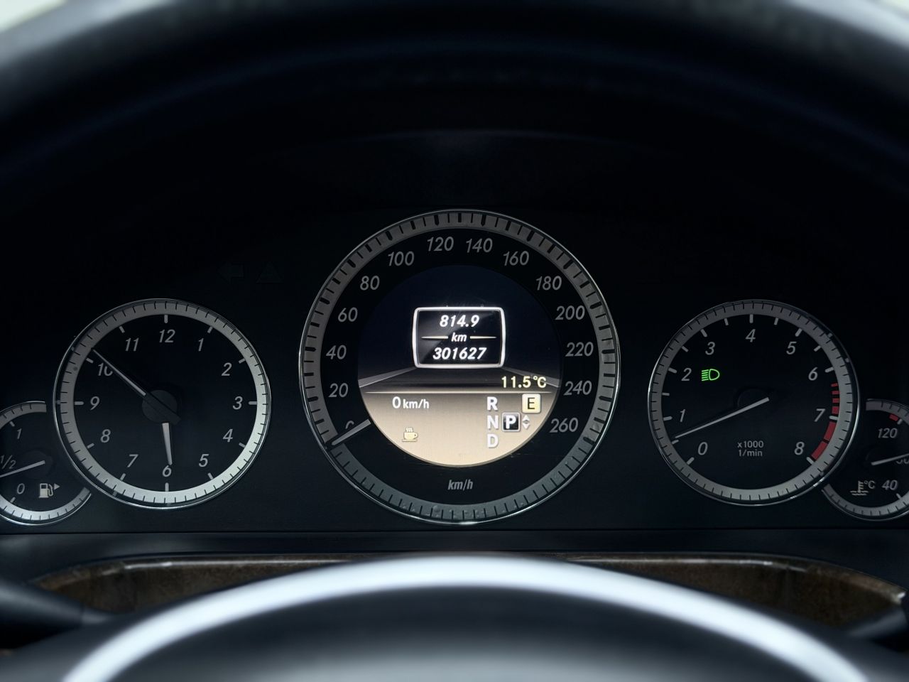 Mercedes-Benz E350 | 26