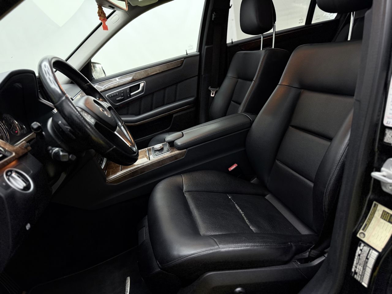 Mercedes-Benz E350 | 9