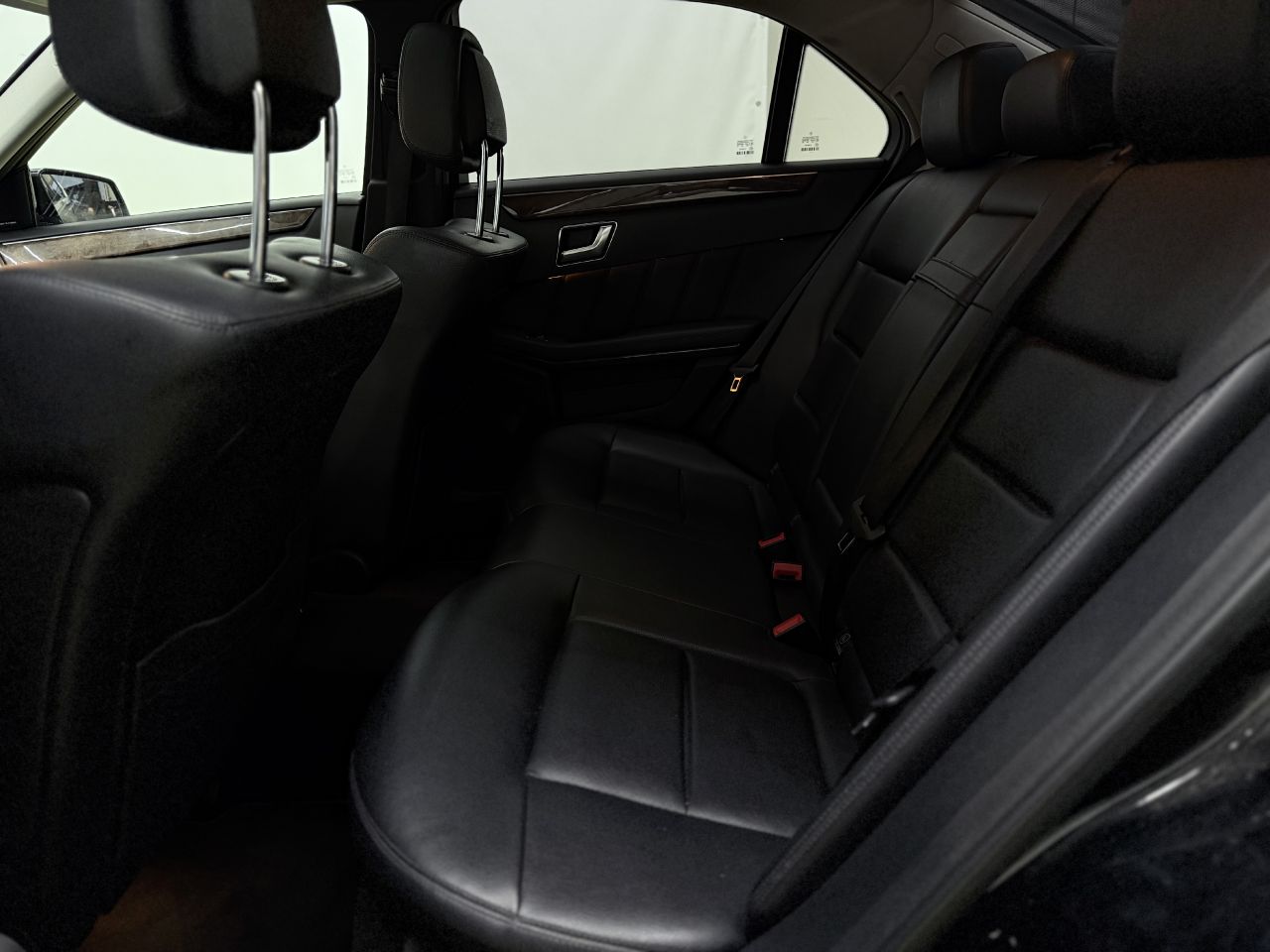 Mercedes-Benz E350 | 10