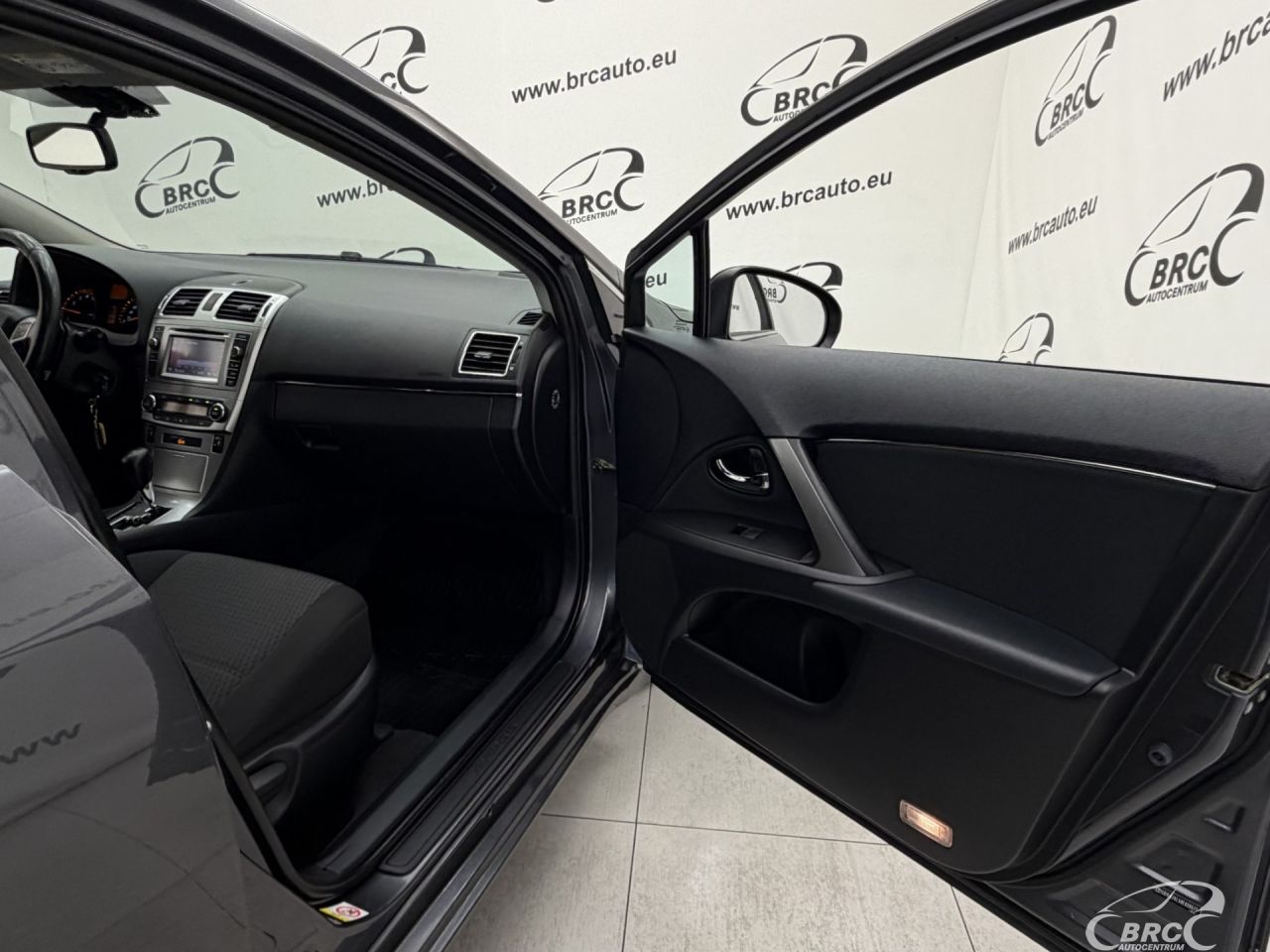 Toyota Avensis | 7