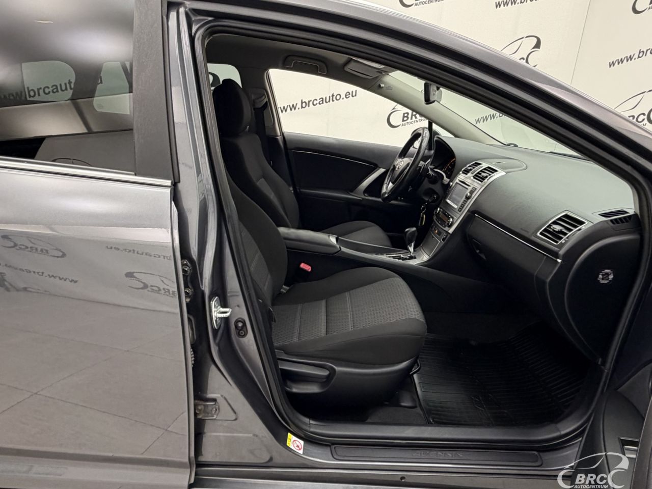Toyota Avensis | 3
