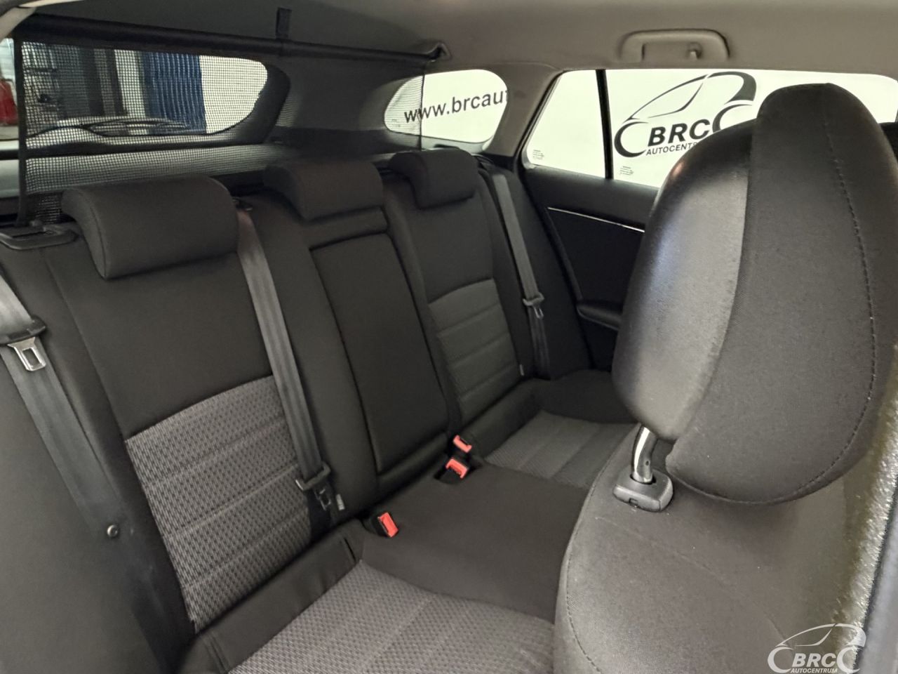 Toyota Avensis | 10