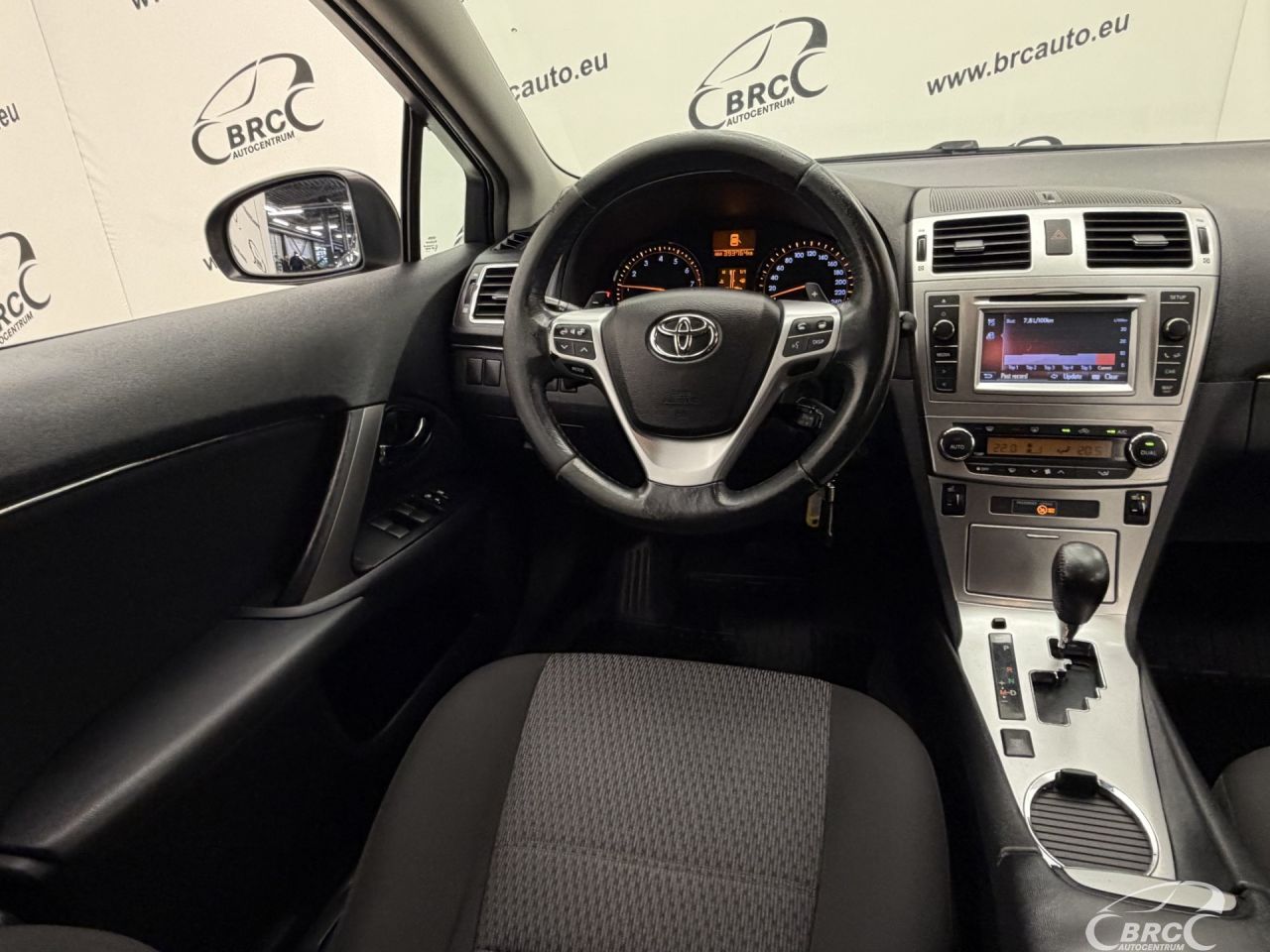 Toyota Avensis | 12