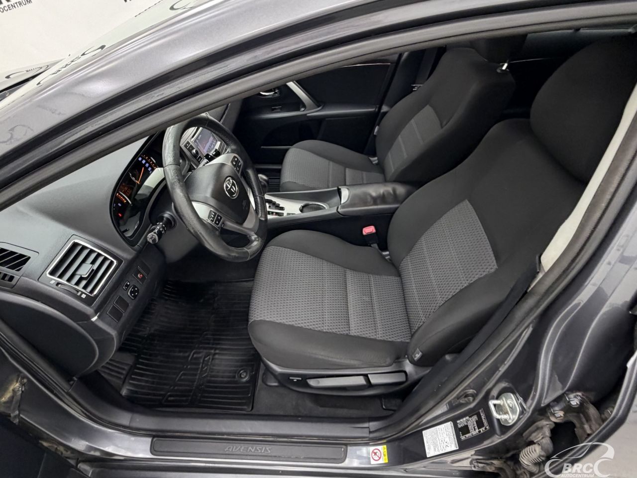 Toyota Avensis | 18