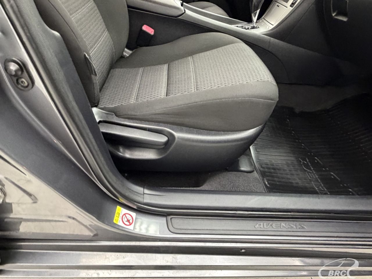 Toyota Avensis | 5