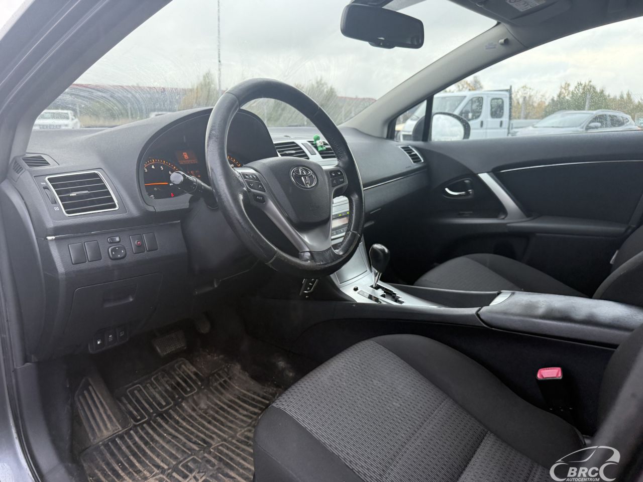 Toyota Avensis | 5