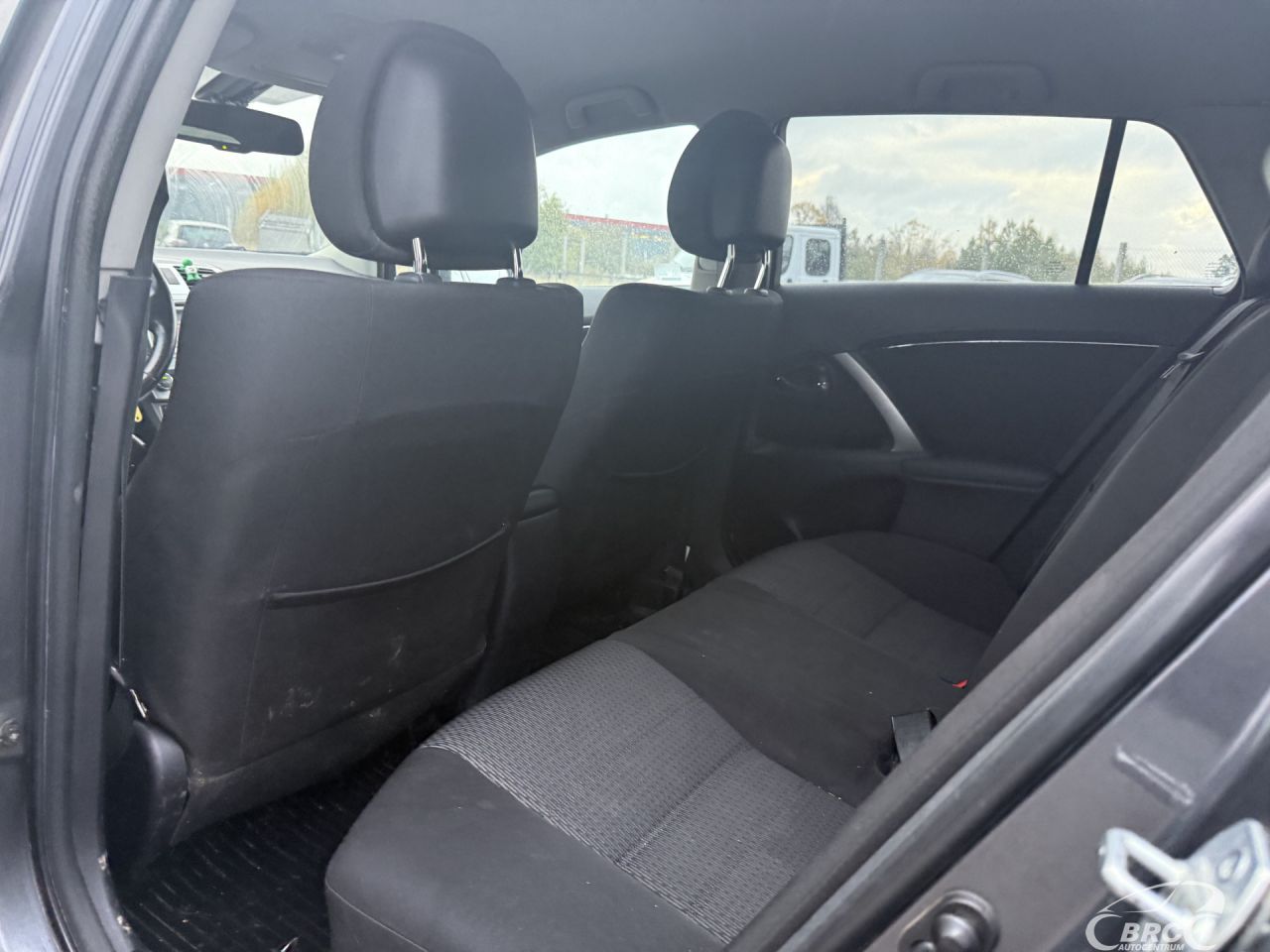Toyota Avensis | 13