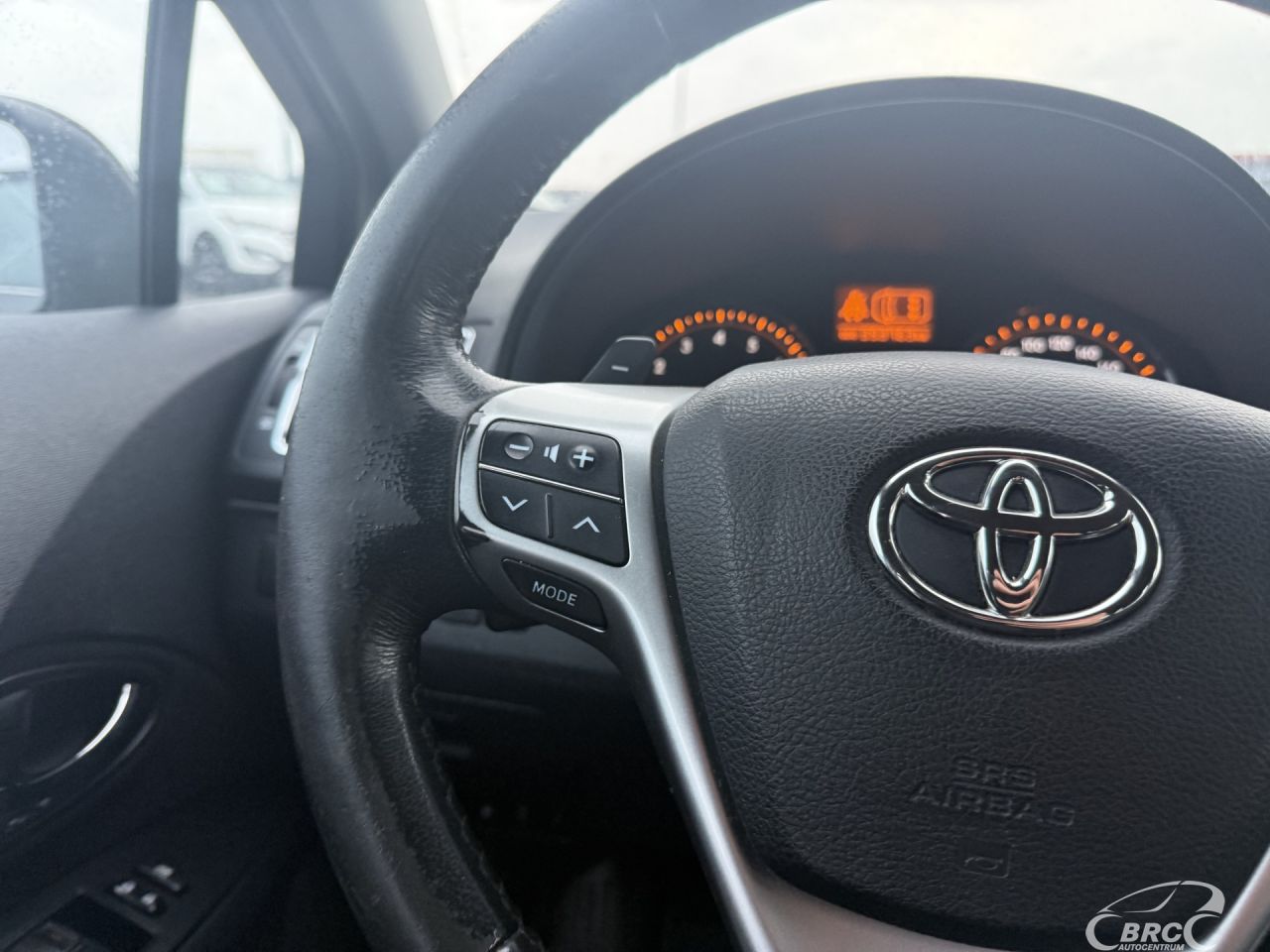 Toyota Avensis | 16