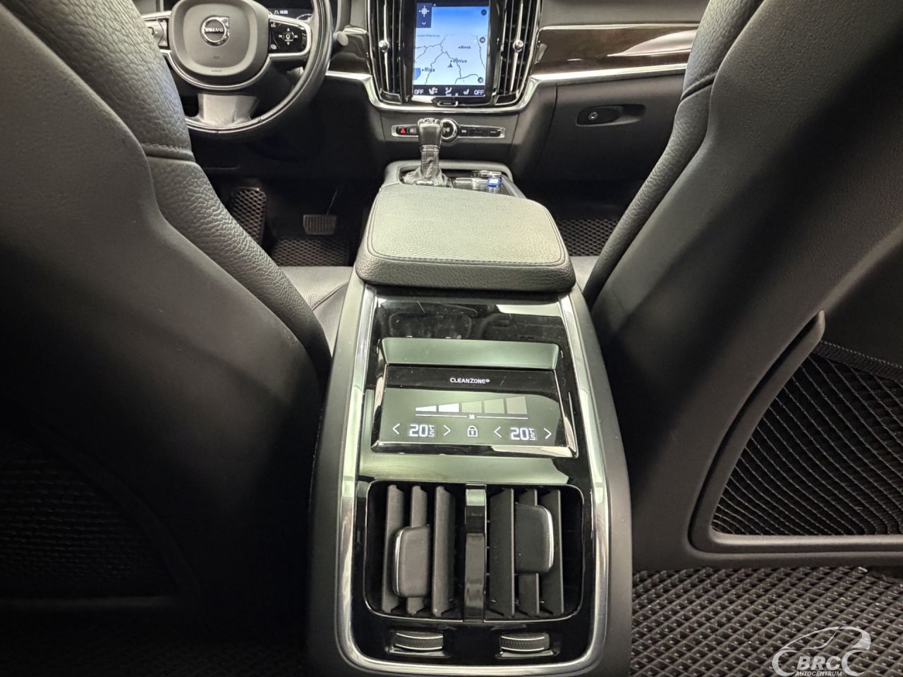 Volvo S90 | 16