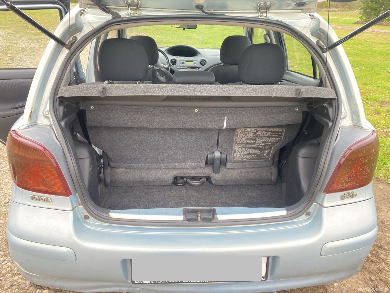 Toyota Yaris | 9