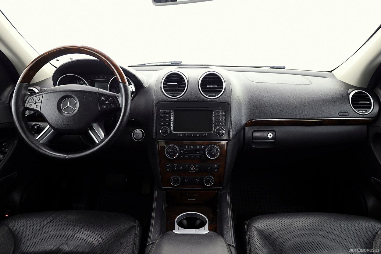Mercedes-Benz | 4