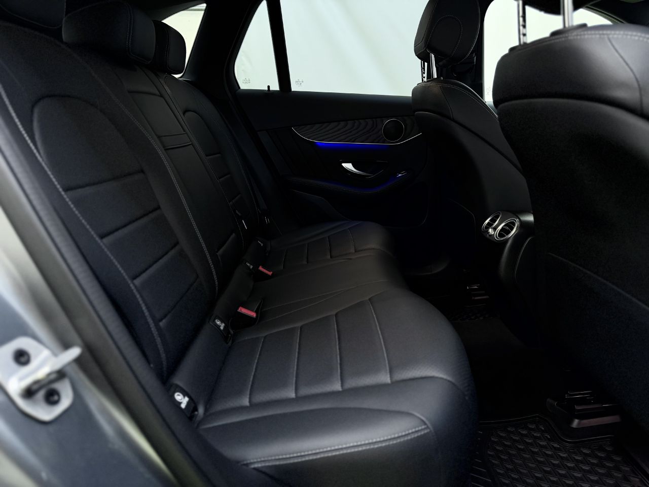 Mercedes-Benz GLC300 | 13