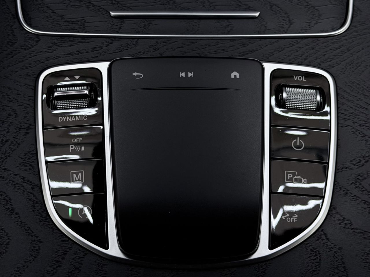 Mercedes-Benz GLC300 | 22