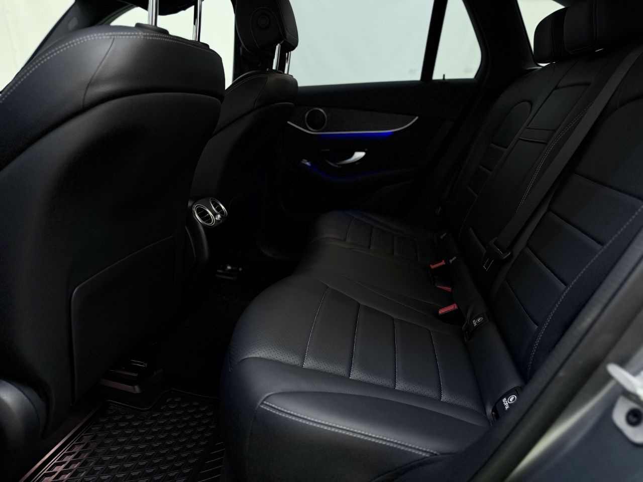 Mercedes-Benz GLC300 | 10