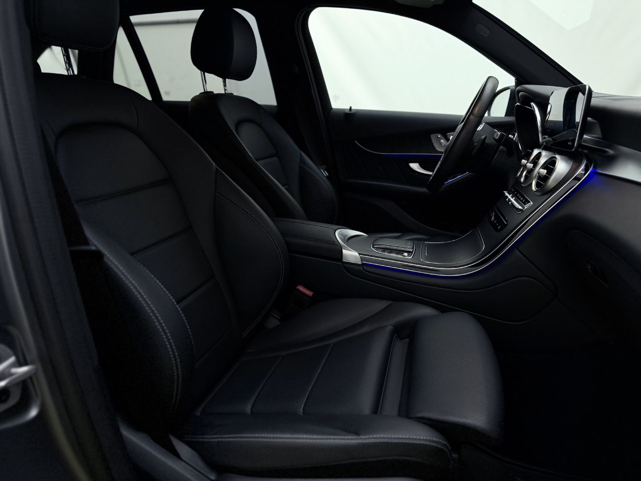 Mercedes-Benz GLC300 | 14