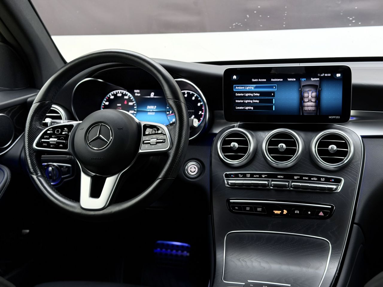 Mercedes-Benz GLC300 | 17