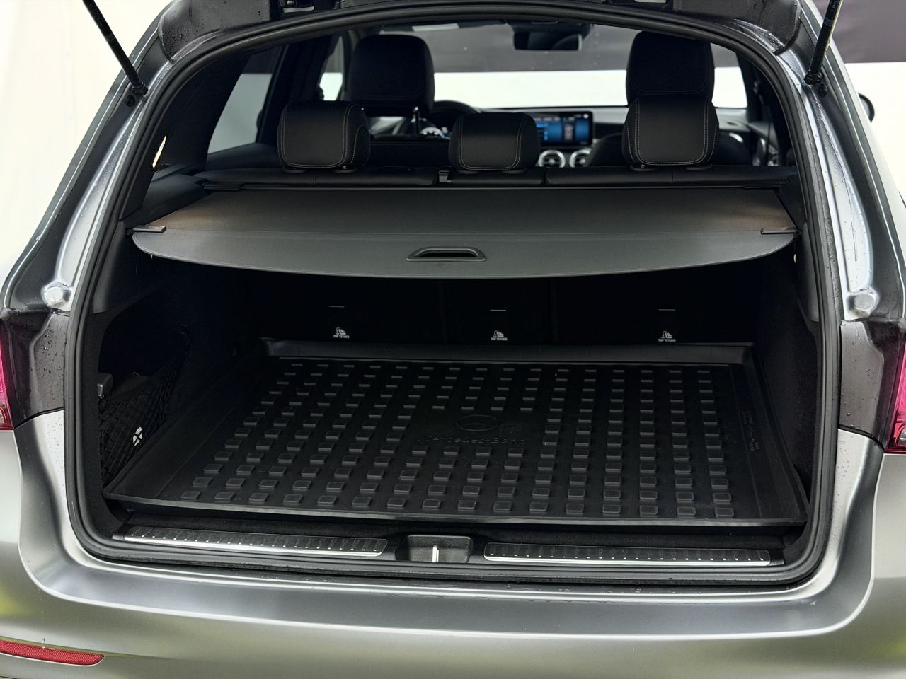 Mercedes-Benz GLC300 | 11