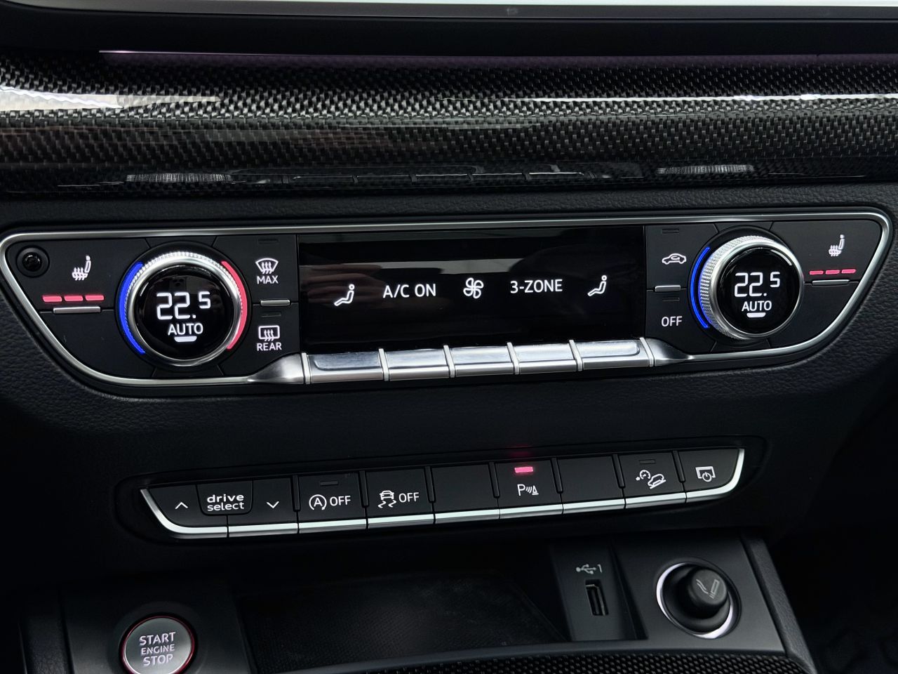 Audi SQ5 | 28