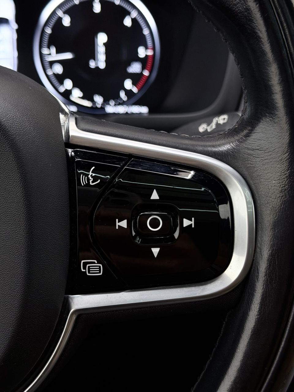 Volvo XC90 | 31