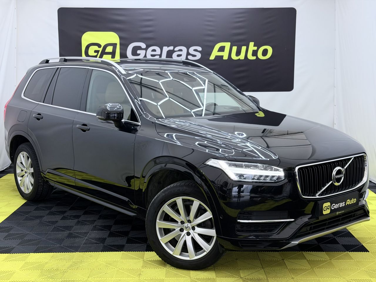 Volvo XC90 | 2