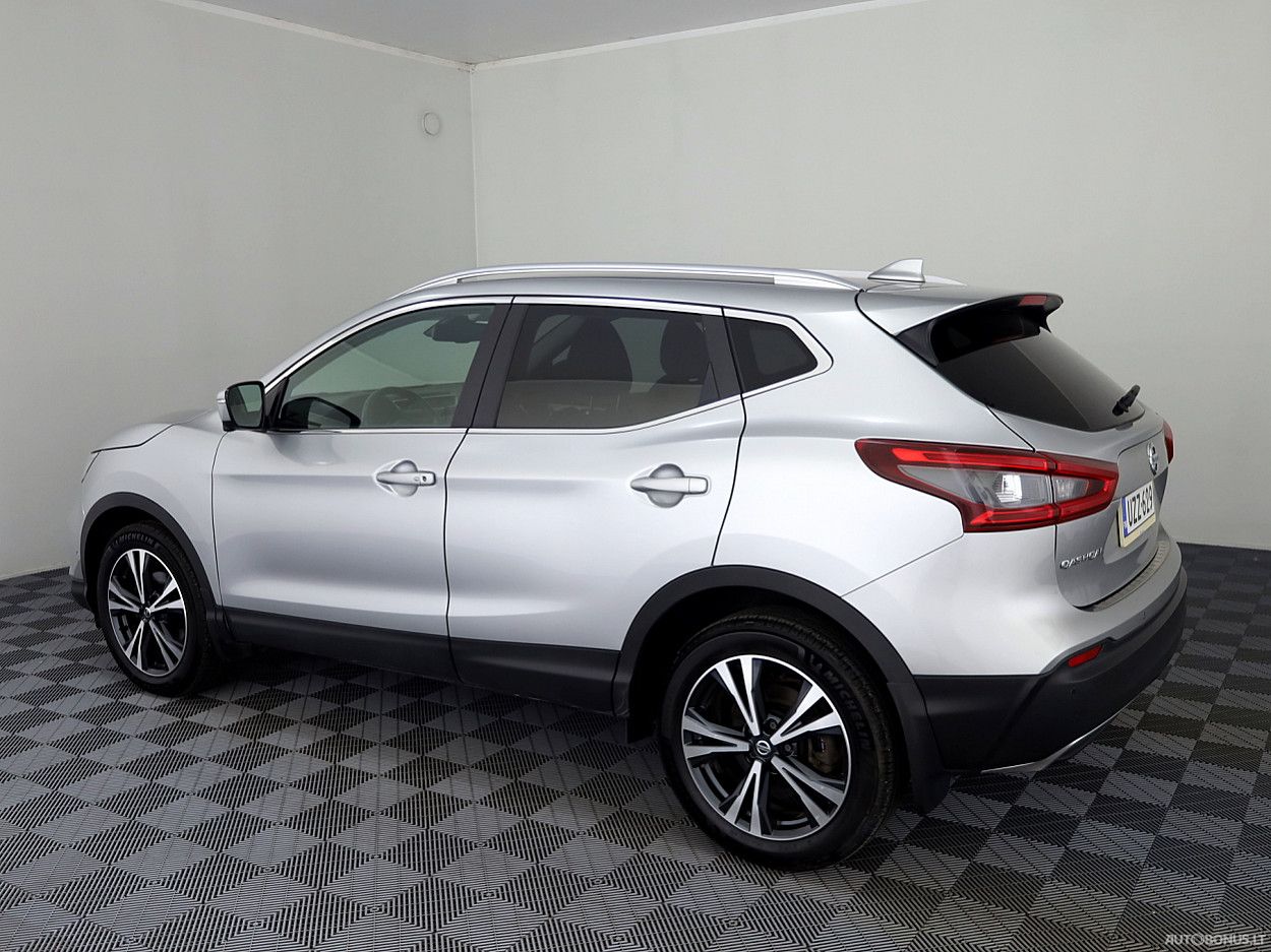 Nissan | 3