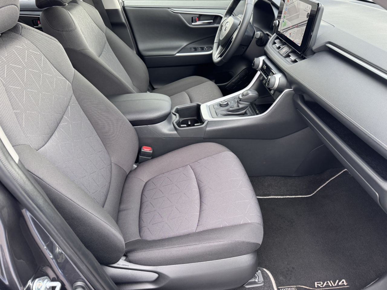 Toyota RAV4 | 6