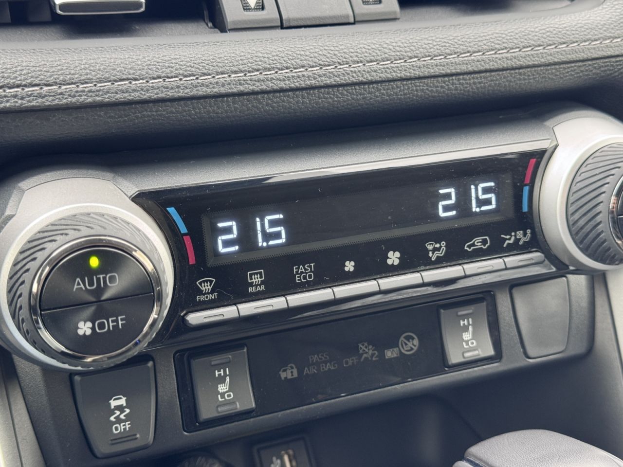 Toyota RAV4 | 24