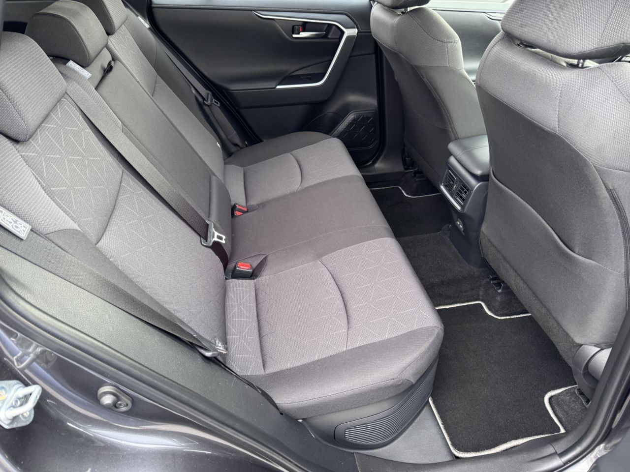 Toyota RAV4 | 7