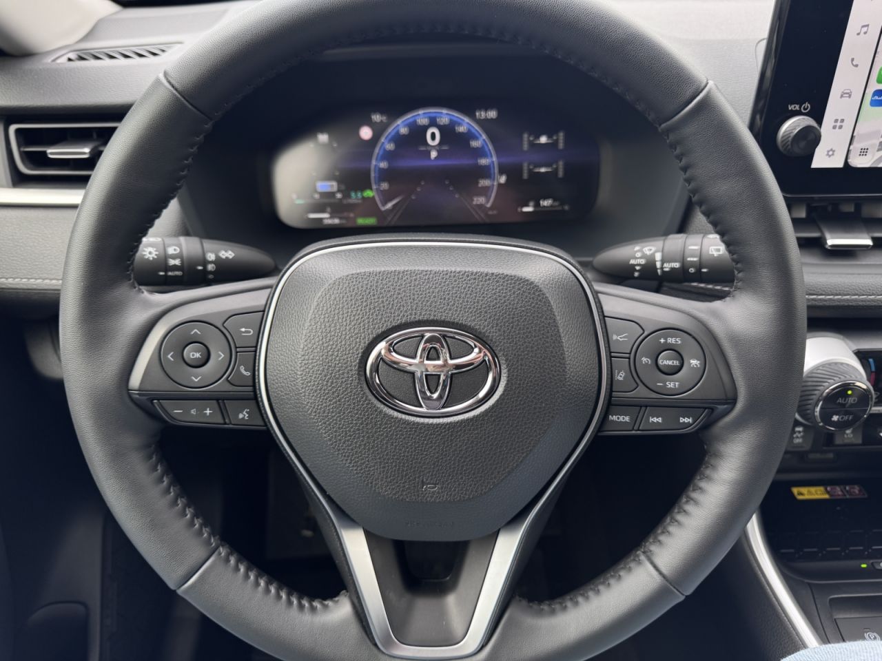 Toyota RAV4 | 10
