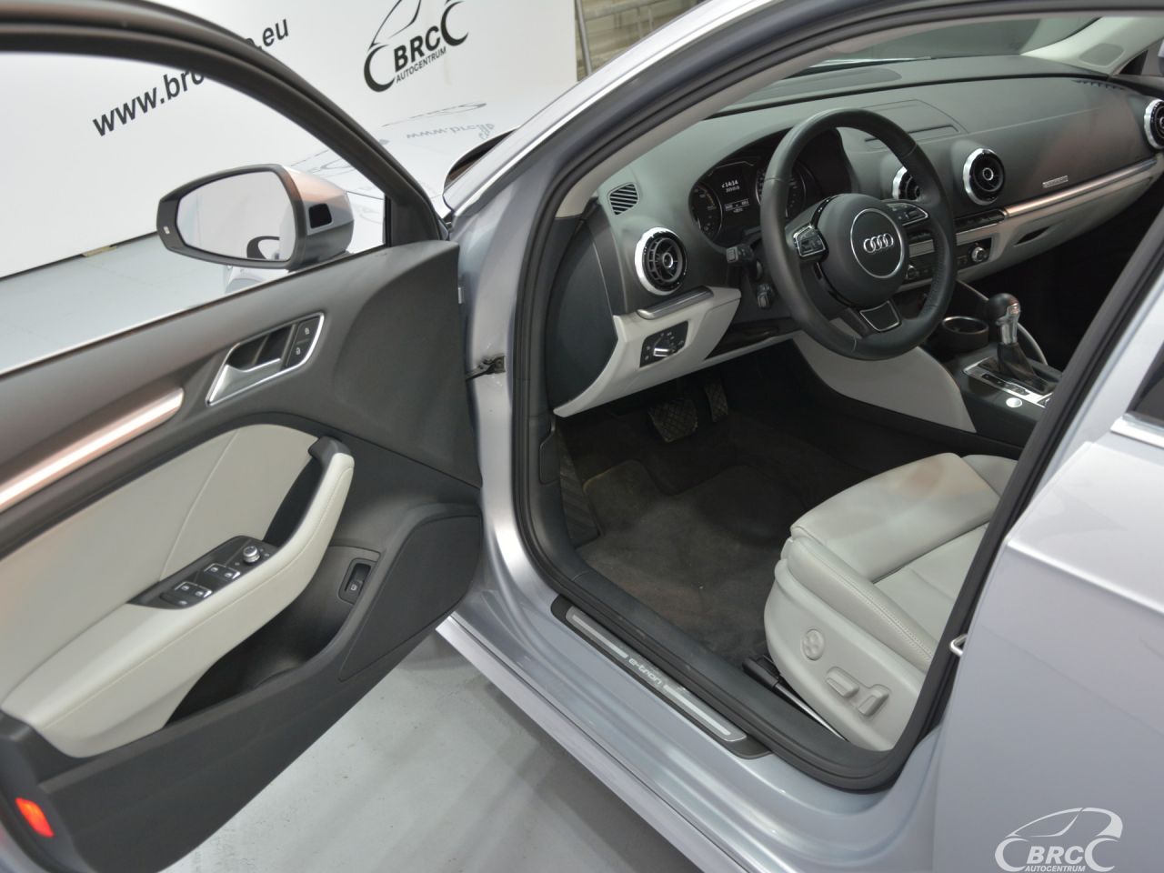Audi A3 | 14