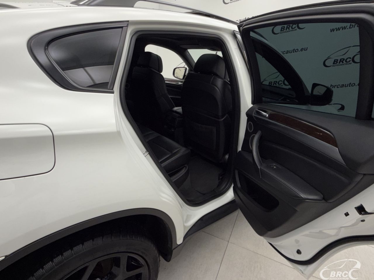 BMW X6 | 11