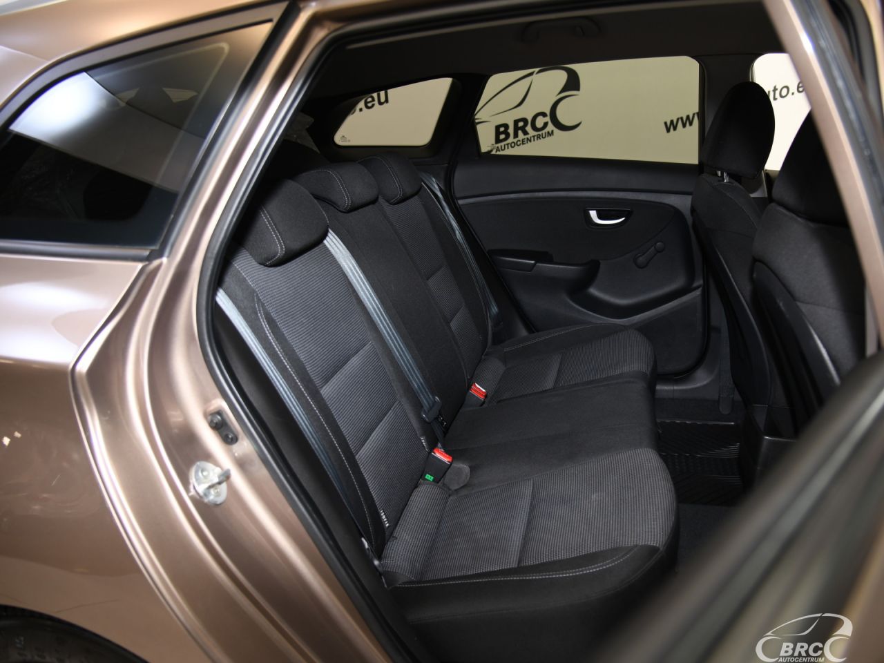 Hyundai i30 | 11