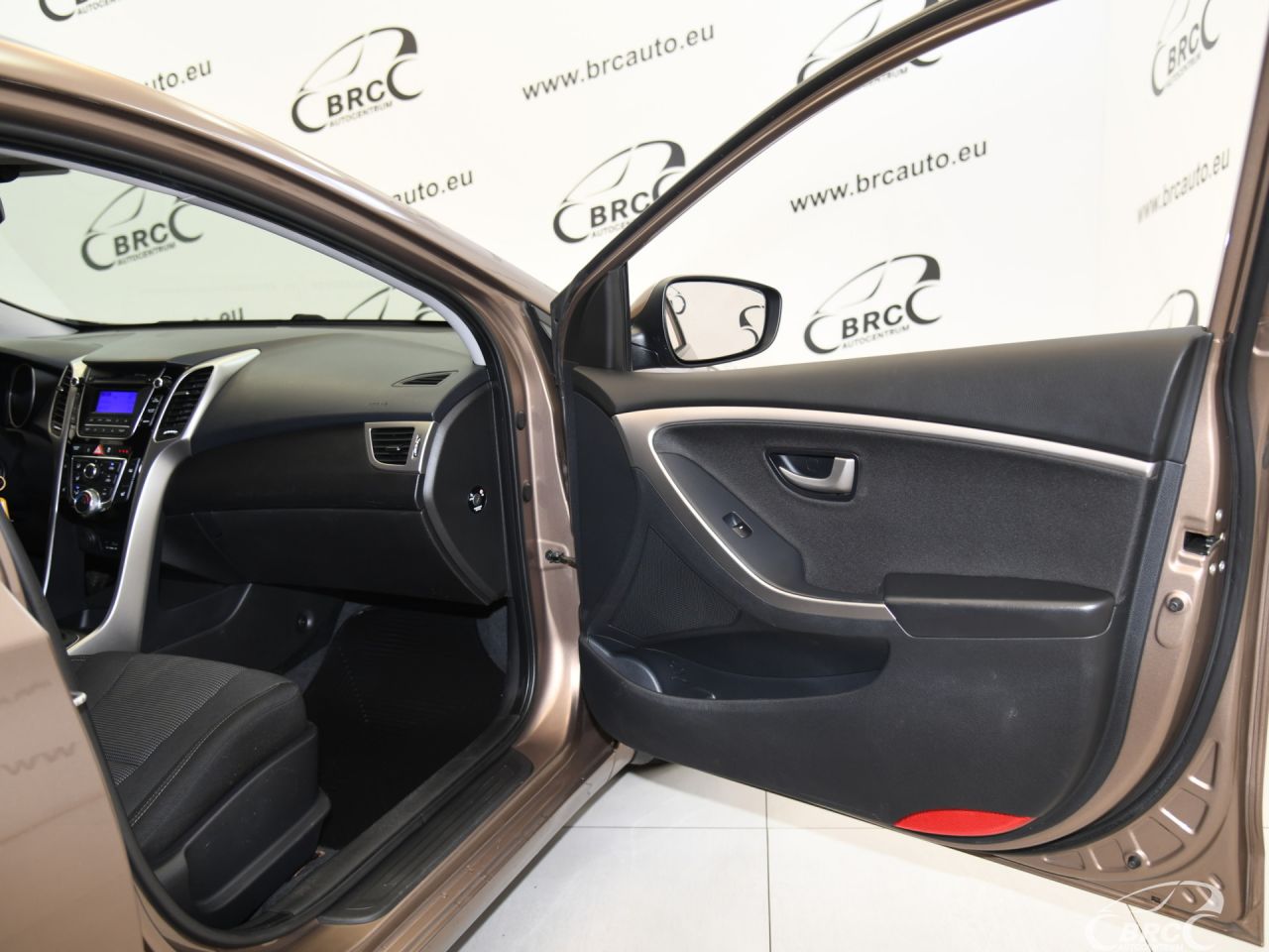 Hyundai i30 | 8
