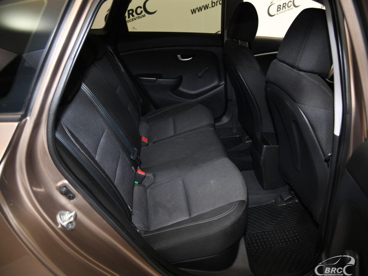 Hyundai i30 | 10