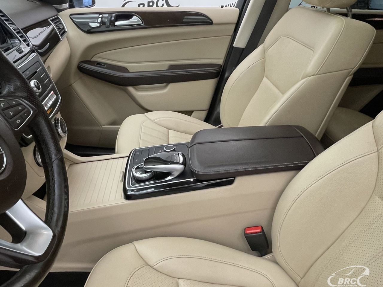 Mercedes-Benz GLE350 | 14