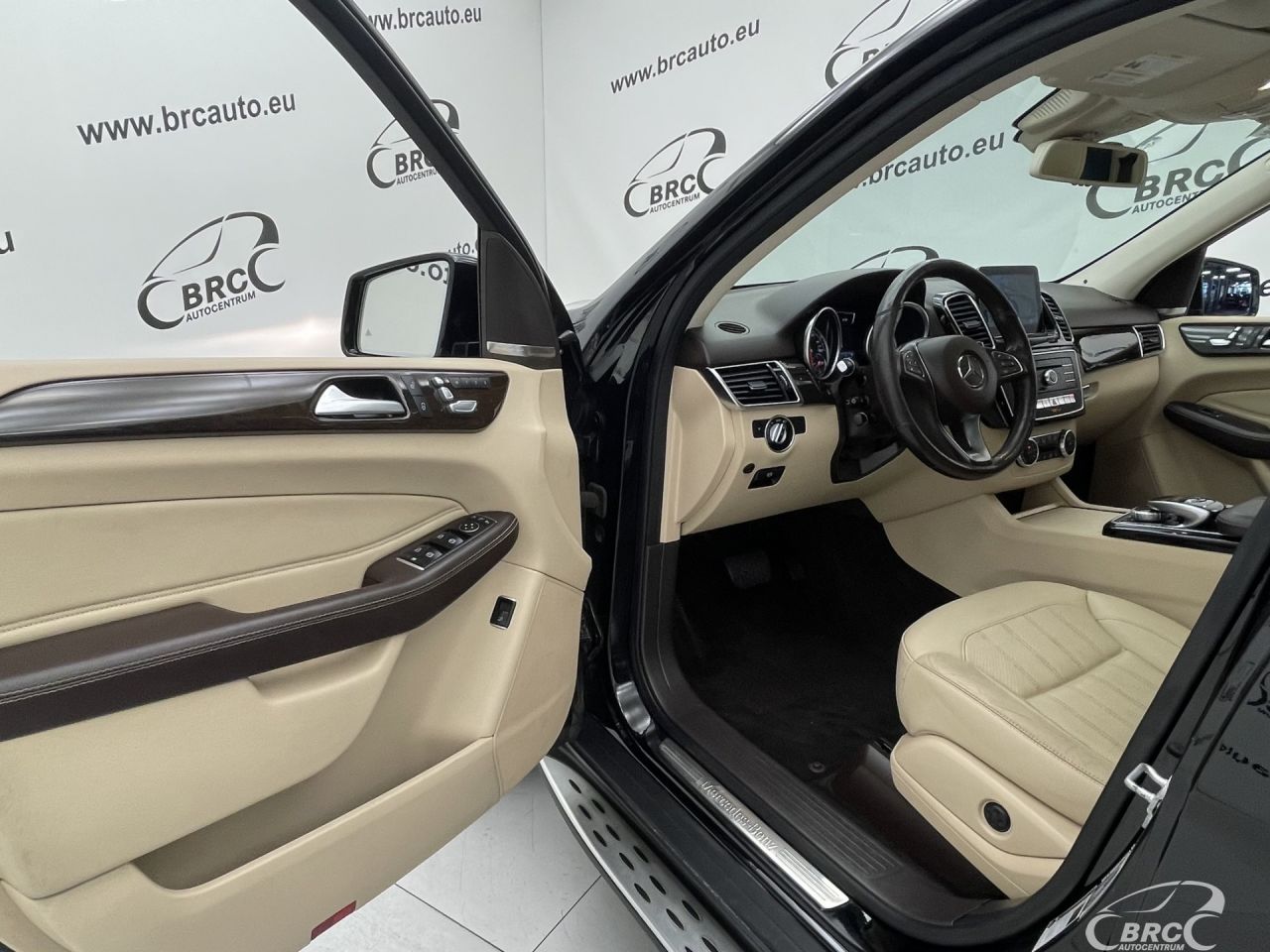 Mercedes-Benz GLE350 | 9