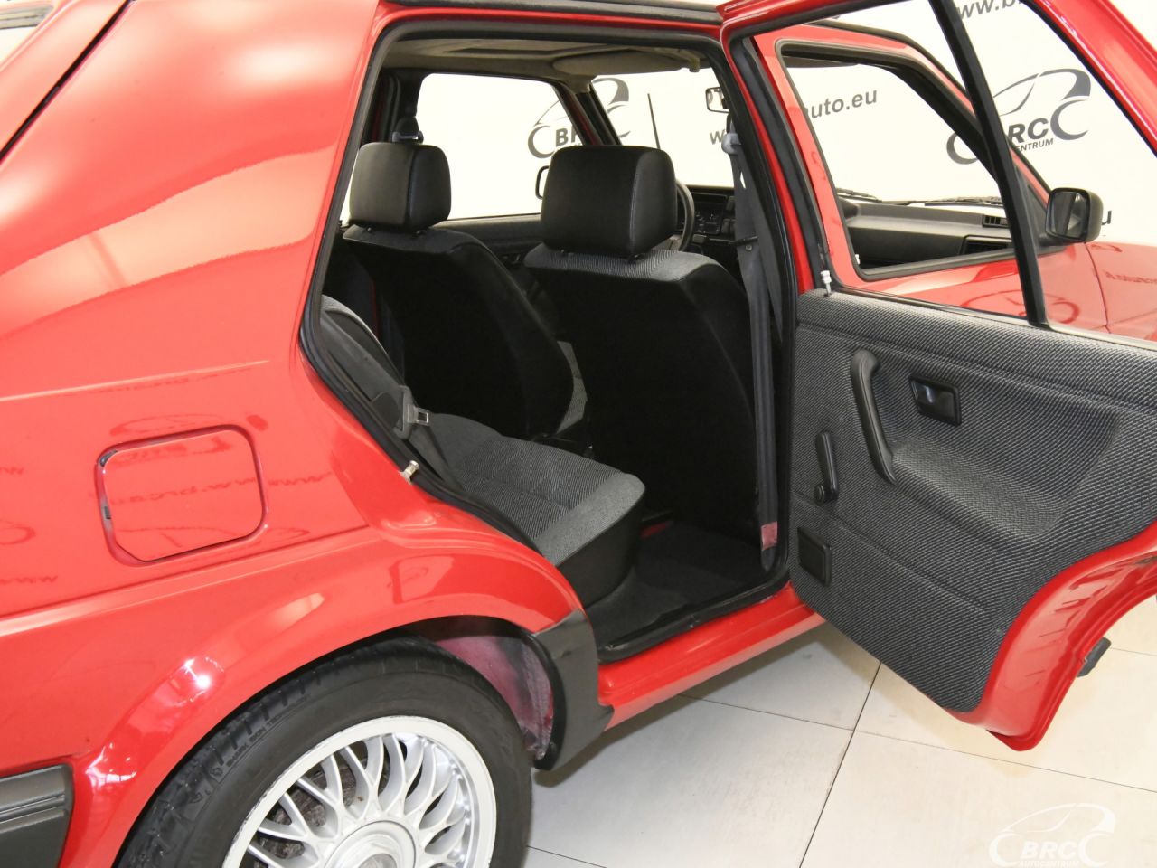 Volkswagen Golf | 10