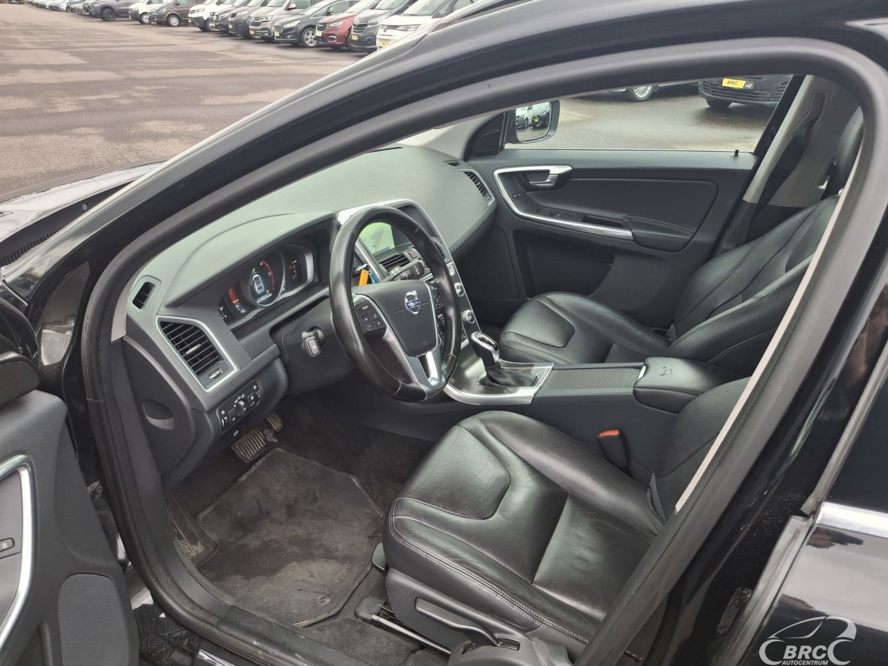 Volvo XC60 | 8