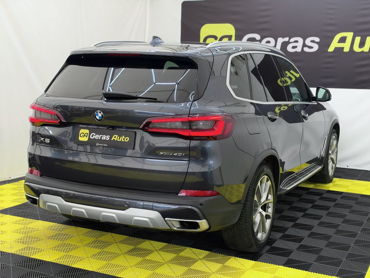 BMW X5 | 5