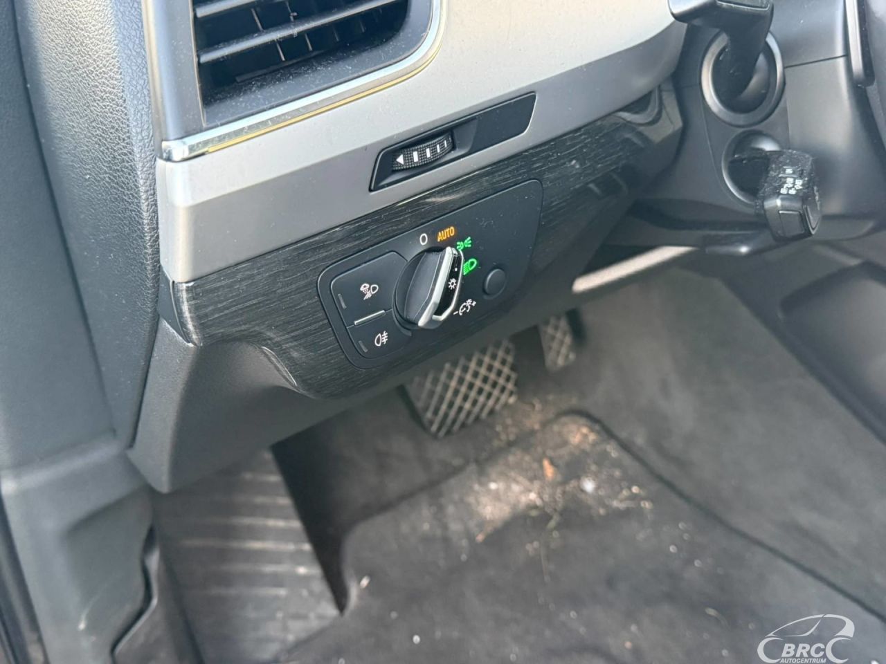 Audi Q7 | 11