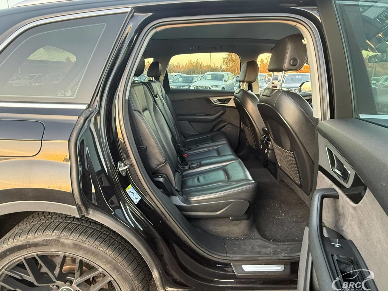 Audi Q7 | 7