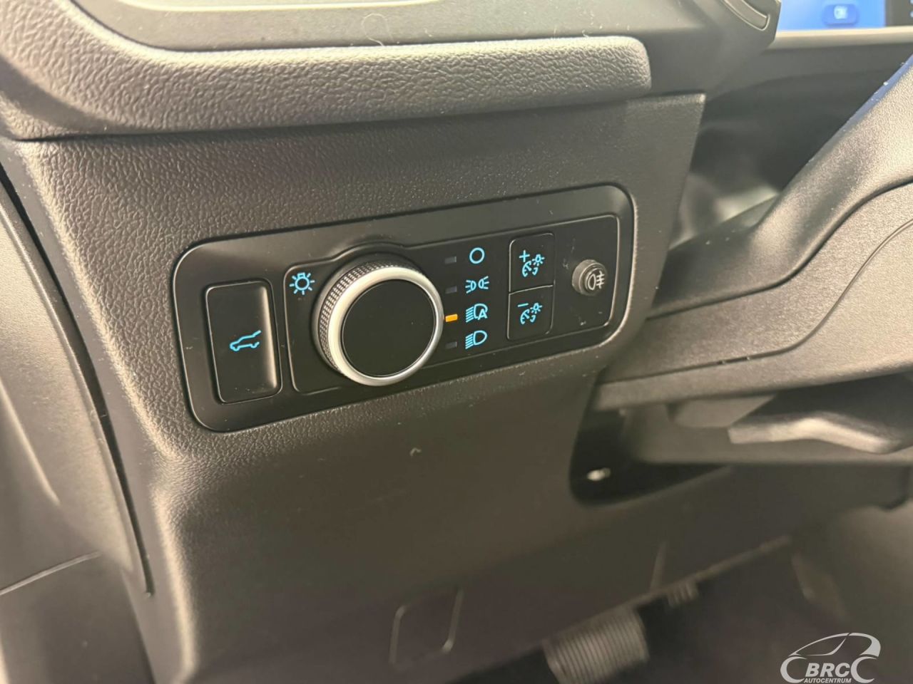Ford Escape | 13