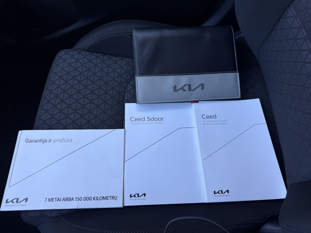 Kia Cee'd | 24
