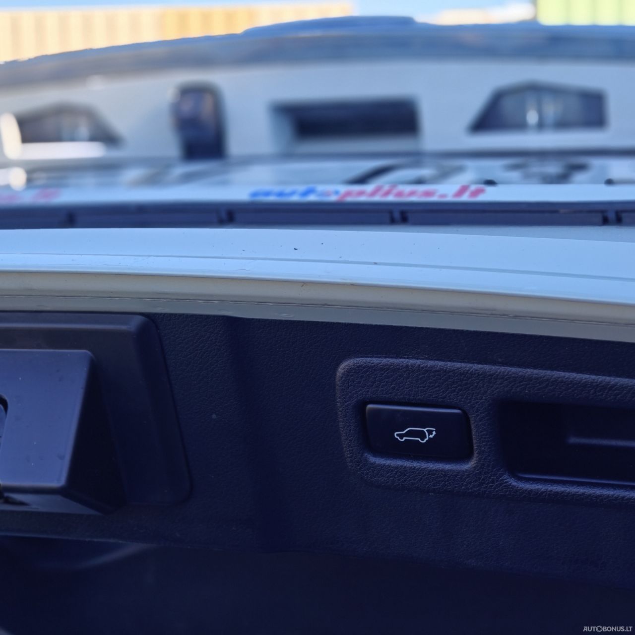 Lexus NX 300h | 7