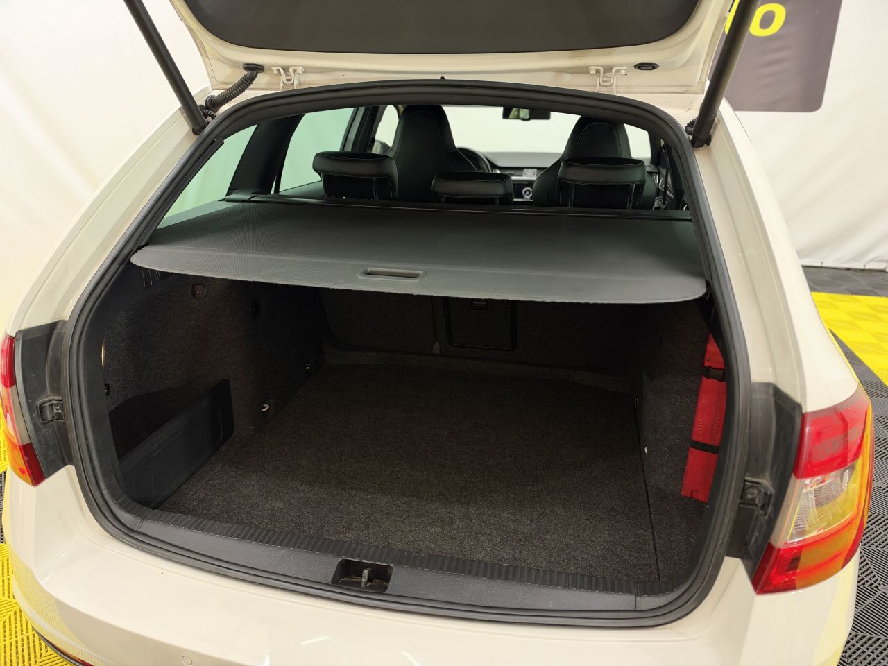 Skoda Octavia | 11