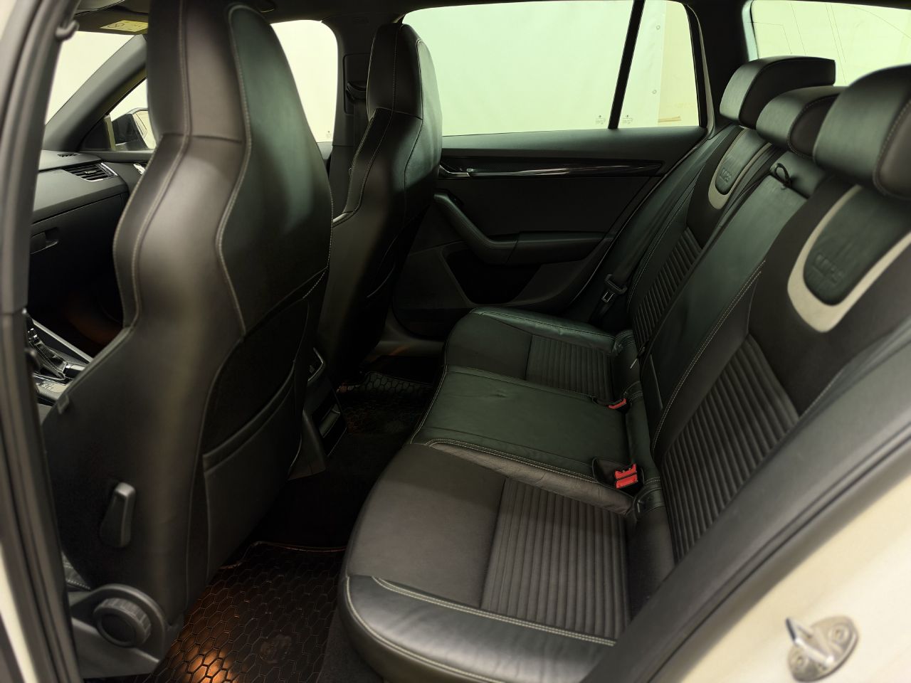 Skoda Octavia | 10