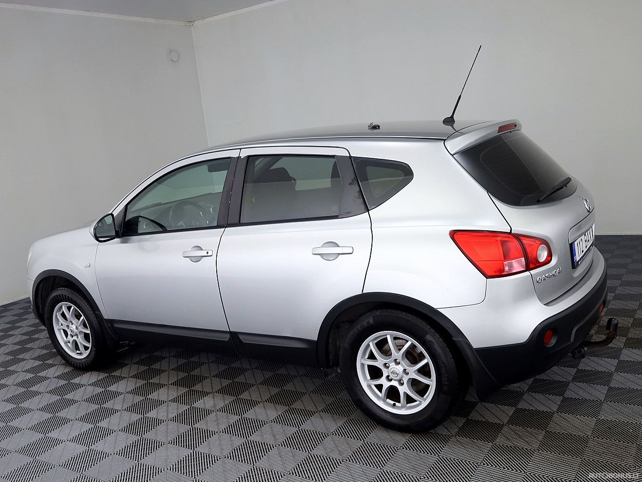 Nissan | 3