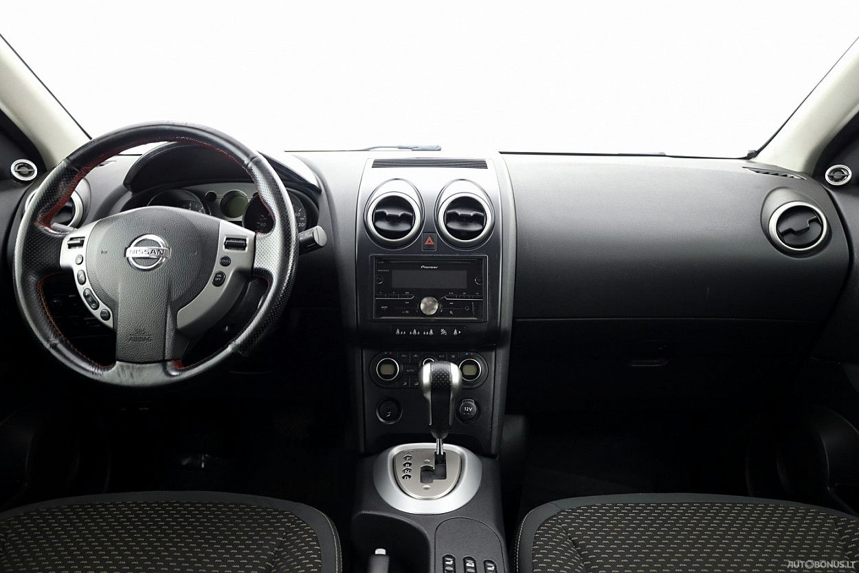 Nissan | 4