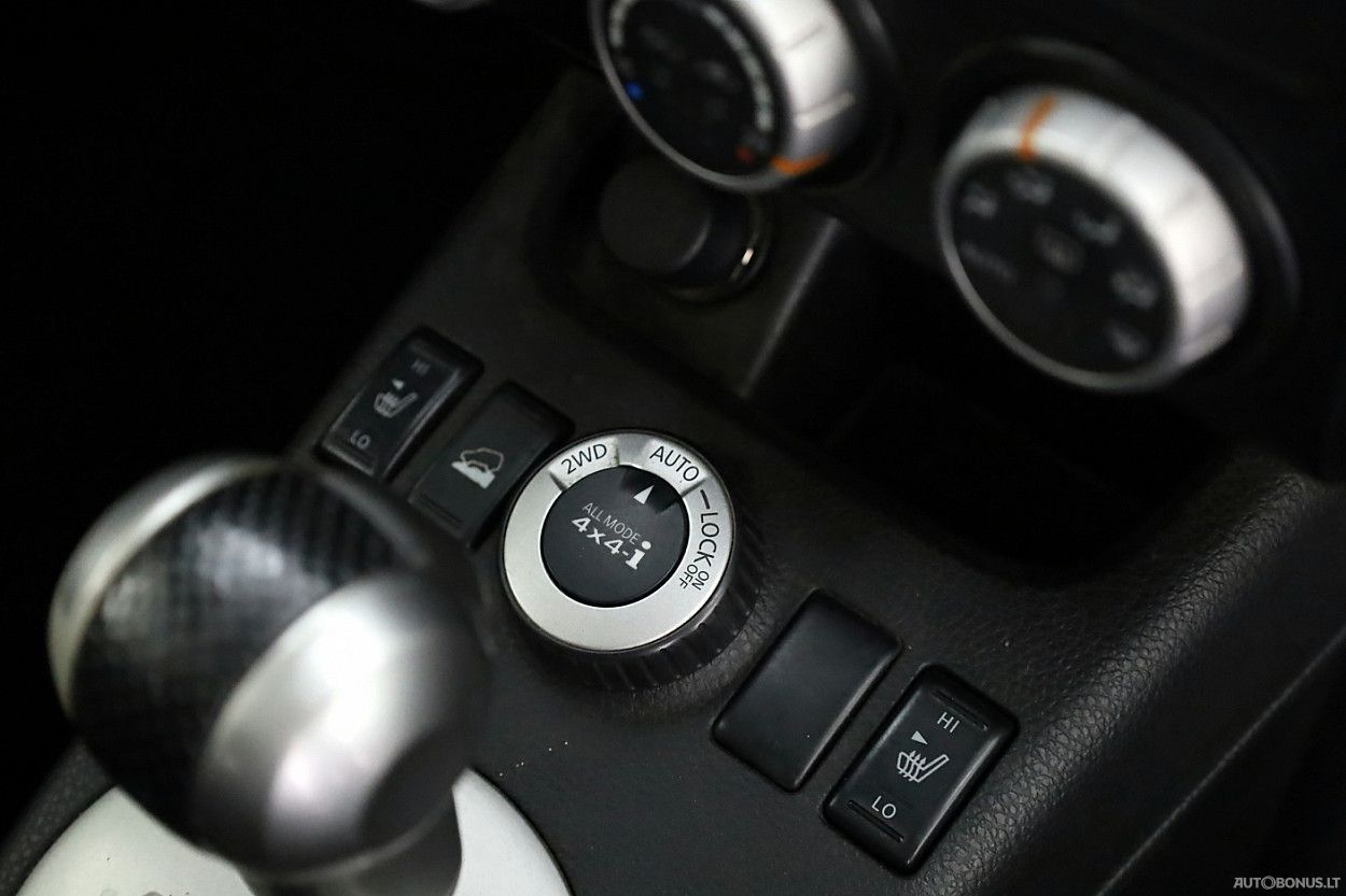 Nissan | 8